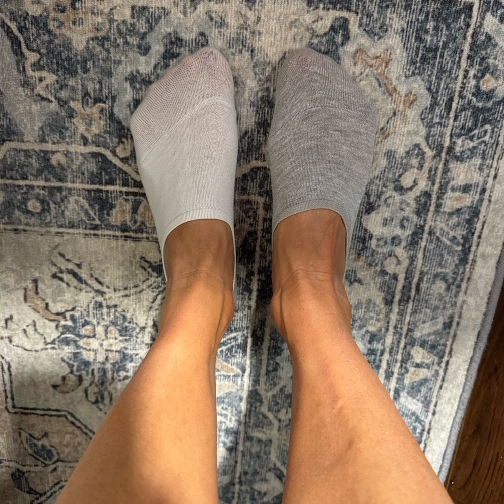 Woman’s White and Gray No-Show Socks